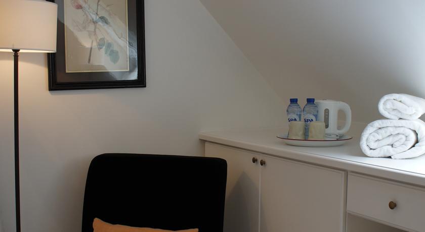 Guest House La Maison Chantecler Uccle Ruang foto
